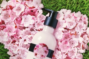 The Body Shop lança hidratante com fragrância inspirada na Sakura