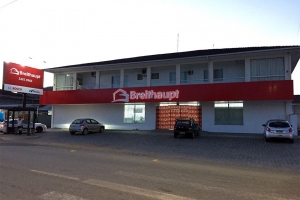 Rede Breithaupt inaugura nova loja em Joinville