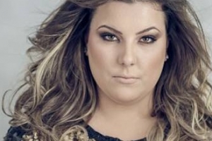 Ana Clara faz uma homenagem para o grupo Charlie Brown Jr.