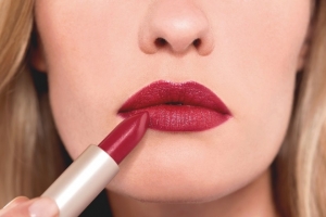 Mitos e verdades sobre o batom vermelho