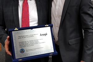 Anagê é homenageada na Câmara de Vereadores